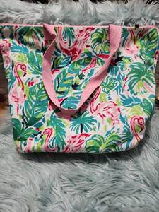 lot 316 image: Lilly Pulitzer Tropical Print Tote Bag