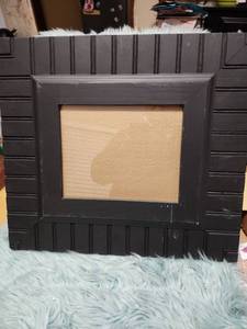 lot 327 image: Black Wood Picture Frame