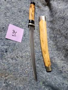 lot 407 image: Japanese Tanto Knife with Handle