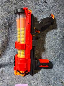 lot 420 image: Nerf Rival Blaster