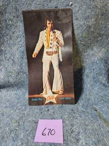 lot 423 image: Elvis Presley Concert Edition Special Photo Collection
