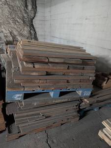 lot 1018 image: Reclaimed Wood Lumber Lot