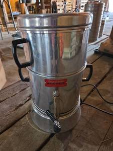 lot 12517 image: Drip-O-lator Coffee Maker by Enterprise Aluminum Co.
