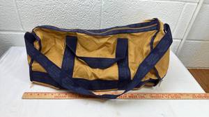 lot 49 image: Pocket Baggage Collapsible Duffel Bag