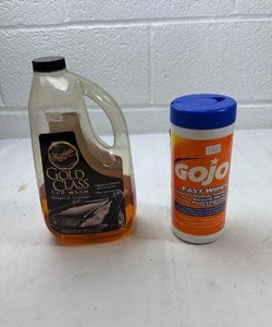 lot 90 image: Car Care Bundle - Meguiars Gold Class Car Wash & Gojo Hand Cleaner