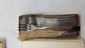 lot 108 image: Delco Table Ware Stainless Steel Forks Set