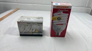 lot 129 image: Sylvania Super Saver CFL and Halogen Light Bulb Set