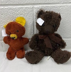lot 133 image: Brown Plush Bear and Moose Wall Hanging Set