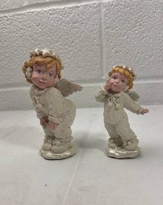 lot 175 image: White Porcelain Angel Wall Hanging