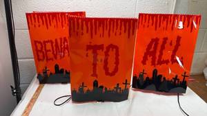 lot 189 image: Halloween Cemetery Lights