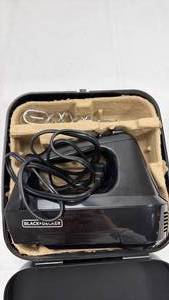 lot 195 image: BlackDecker Electric Can Opener with Storage Case