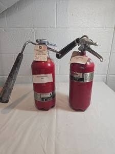 lot 225 image: Kansas Fire Equipment Co. Carbon Dioxide Fire Extinguishers