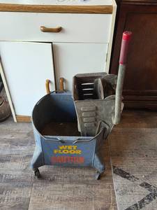 lot 230 image: Commercial Mop Bucket with Wringer - Blue Metal