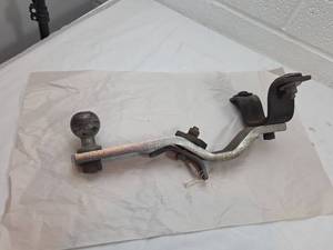 lot 231 image: Valley Forge  Trailer Hitch
