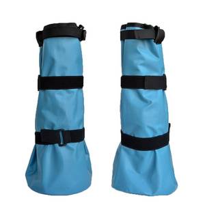 lot 54817 image: Hoof Soaking Boot Horse Soaker Hooves Treatment Bag with EVA Pad 1 Pair - Retail $27