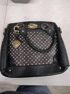 lot 18518 image: Suzanne Leather Hand Bag