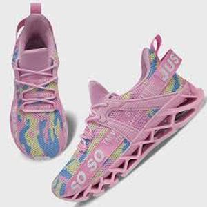 lot 18571 image: Just So So Womens Athletic Tennis Shoes - 39