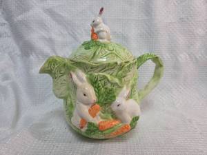 lot 18 image: Bunny and Cabbage Ceramic Teapot