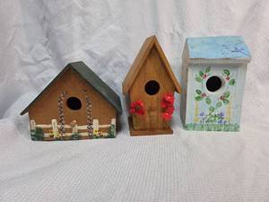lot 23 image: Decorative Wooden Birdhouses Set with Hand-Painted Details