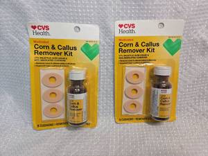 lot 72 image: CVS Corn & Callus Remover Kit with Cushions