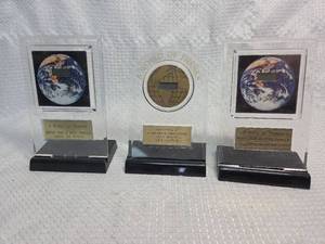 lot 83 image: Bevan Tire & Auto Service DeskTop Awards