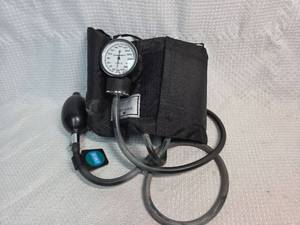 lot 101 image: Ranse Professional Blood Pressure Monitor