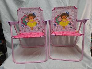 lot 115 image: Dora the Explorer Kids Folding Patio Chairs