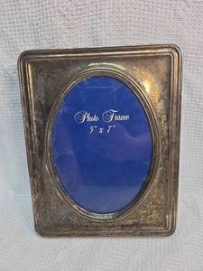 lot 121 image: Art Nouveau Style 5x7 Metal Photo Frame with Display Stand