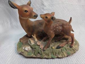 lot 123 image: Doe and Fawn Porcelain Figurine