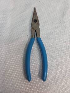 lot 138 image: Channellock Blue Handle Needle Nose Pliers
