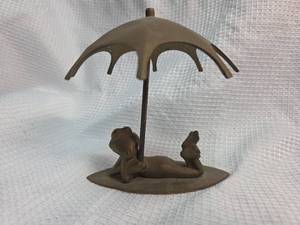 lot 152 image: Bronze Reading Frog Under Umbrella Sculpture