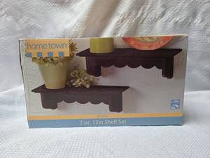 lot 183 image: Home Town 12-inch Decorative Wall Shelf Set