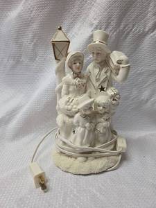lot 191 image: White Porcelain Holiday Carolers Night Light