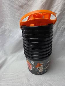 lot 233 image: Burger King Halloween Trick or Treat Buckets Set