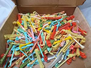 lot 246 image: 1960s Hair Roller Lot - Mixed Colors