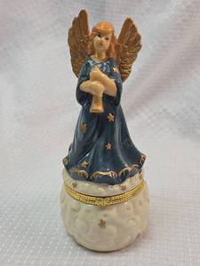 lot 280 image: Celestial Angel Trinket Box