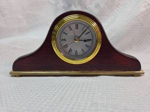 lot 318 image: Mahogany Wood Mantel Clock with Gold Trim