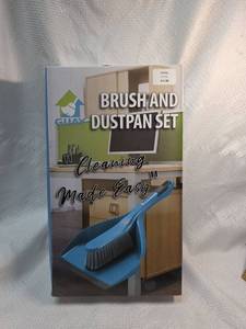 lot 324 image: Guay Brush and Dustpan Cleaning Set