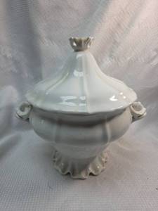 lot 330 image: Large White Porcelain Bowl