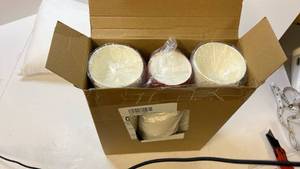 lot 68216 image: Buffalo Plaid Paper Cups - Bulk Pack - Retail $12