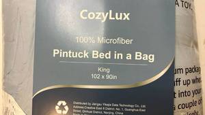 lot 68270 image: CozyLux Microfiber Pintuck King Bed in a Bag - Retail $45