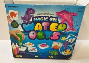 lot 68332 image: Dan & Darci Magic Gel Water Pets Creation Kit - Retail $24