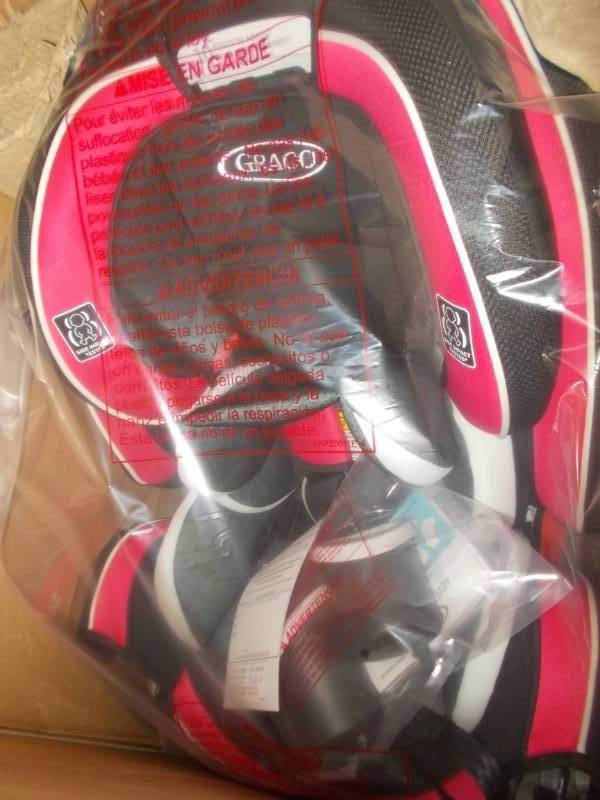 lot 1364 image: Graco 4ever car seat