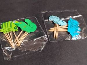 lot 1714 image: Dinosaur Cupcake Toppers Set