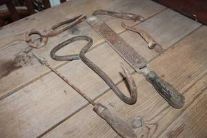 lot 3466 image: Vintage Hay Hook and More