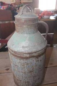 lot 3484 image: Antique Cream Can