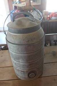 lot 3485 image: Antique Drink Cooler