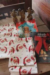 lot 3521 image: Vtg. Made in Japan Angels & More Christmas