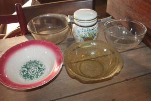 lot 3567 image: Vintage Serving Bowls & Canister