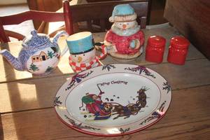 lot 3577 image: Christmas Teapot, Platter and More